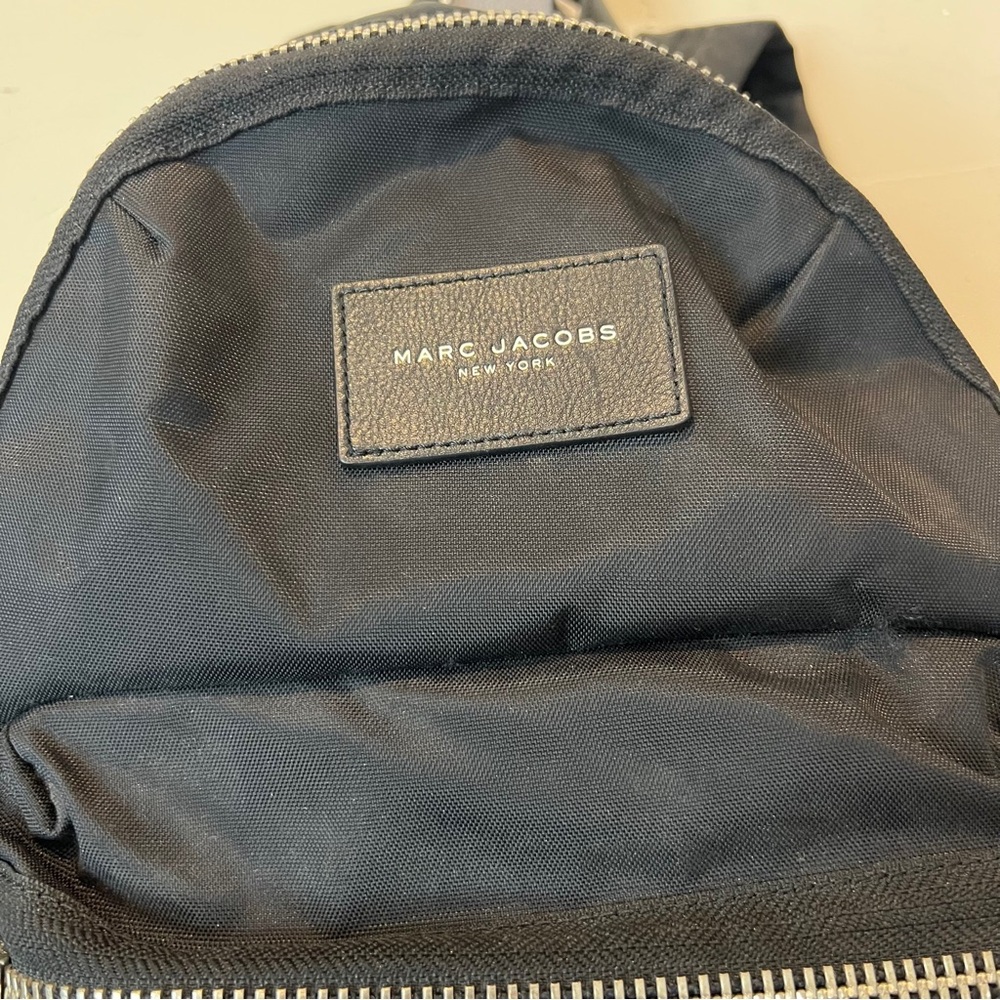 Marc Jacobs Women’s Black Solid Nylon Adjustable … - image 4